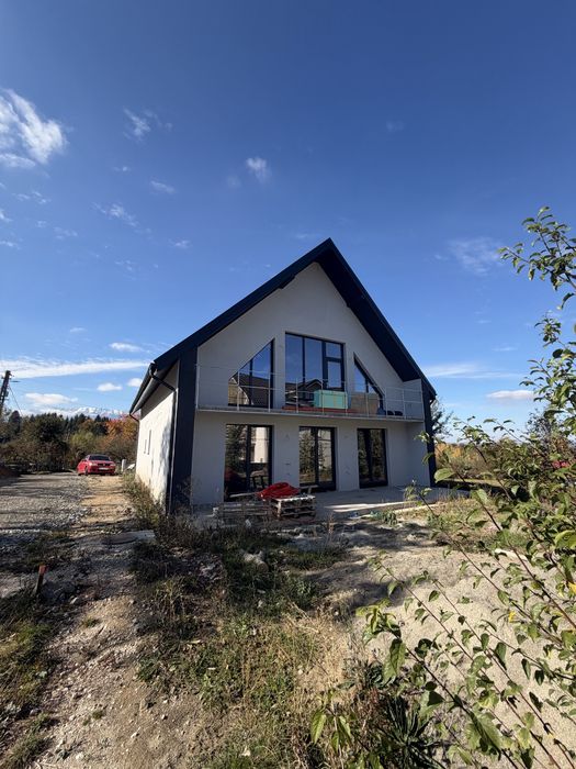 Casa noua in Bran Poarta