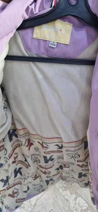 Продам пуховик на девочку