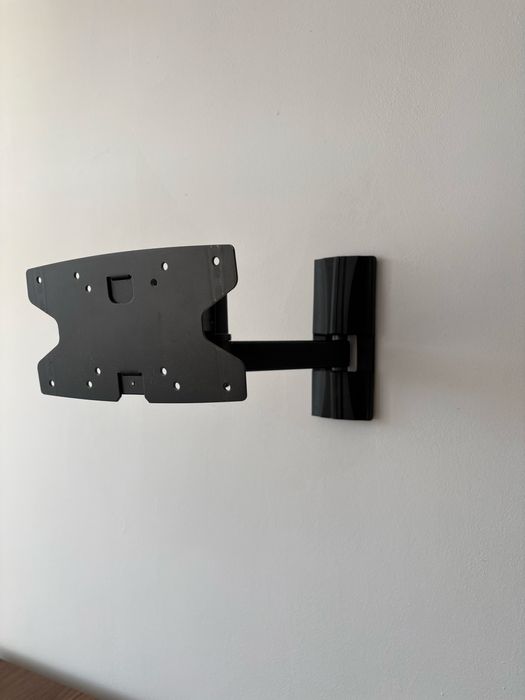 Телевизор “Самсунг”.