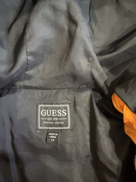 Geaca baieti, Guess