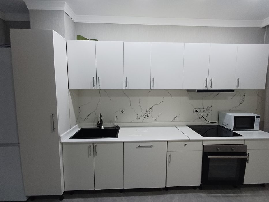 Продам кухню б/у в хорлшем состояни и