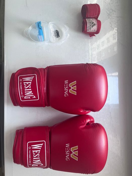 Продам перчатки формы