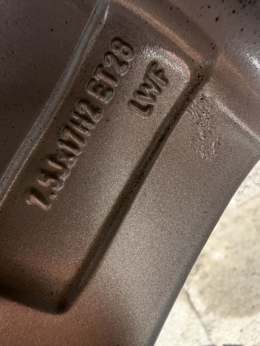 Jante concave cu anvelope vară r17 ET 28