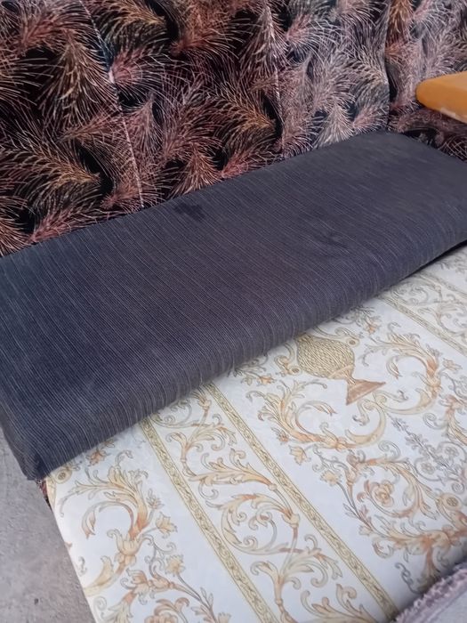 Продавам ъглов  диван запазен