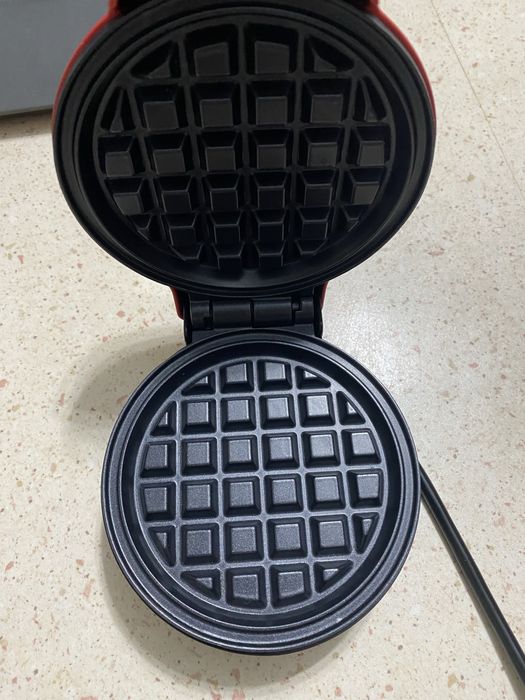 Минивафельница
