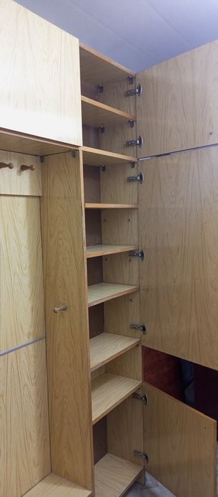 Продаётся прихожая мебель.