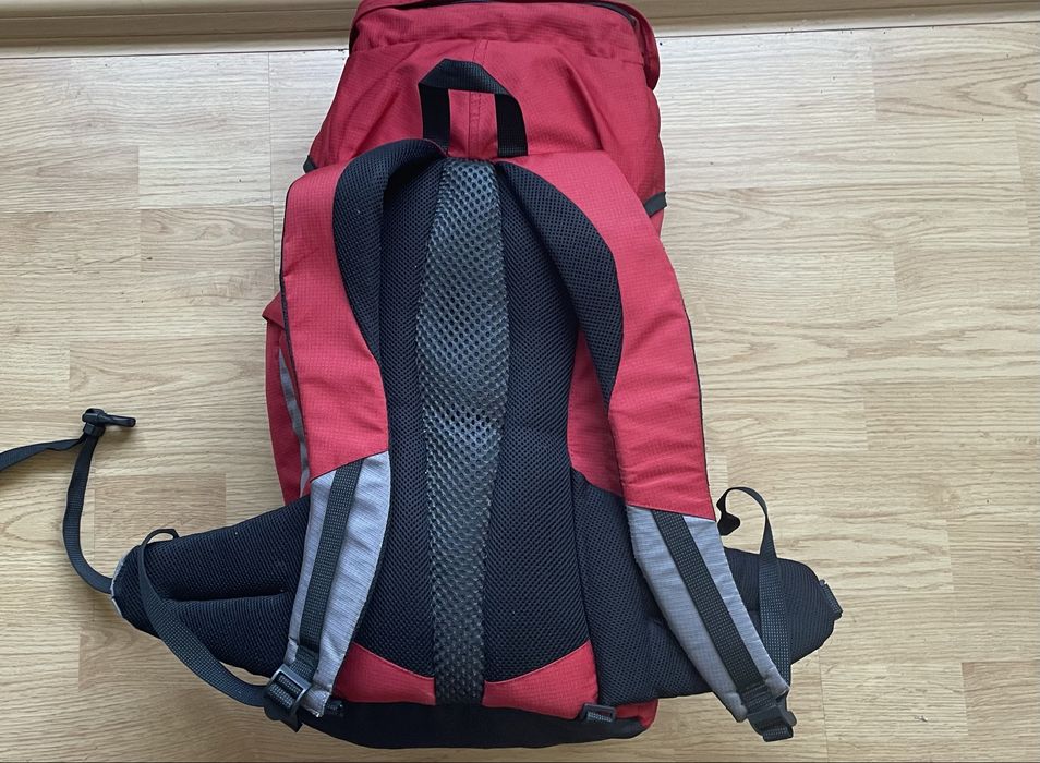 Rucsac de munte rosu/red 30 litri