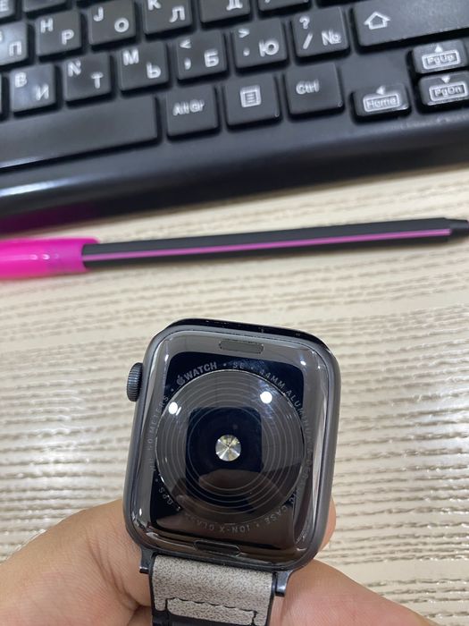 Apple Watch SE 44mm