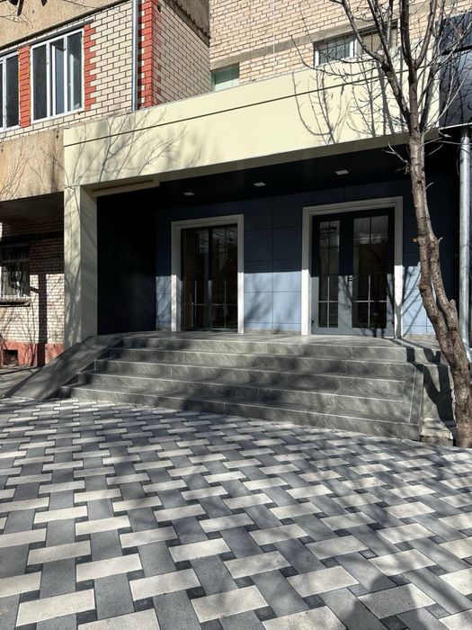 Лабзак | Ц-13 - Сдается в аренду помещение/Евро офис вдоль дороги 88м2