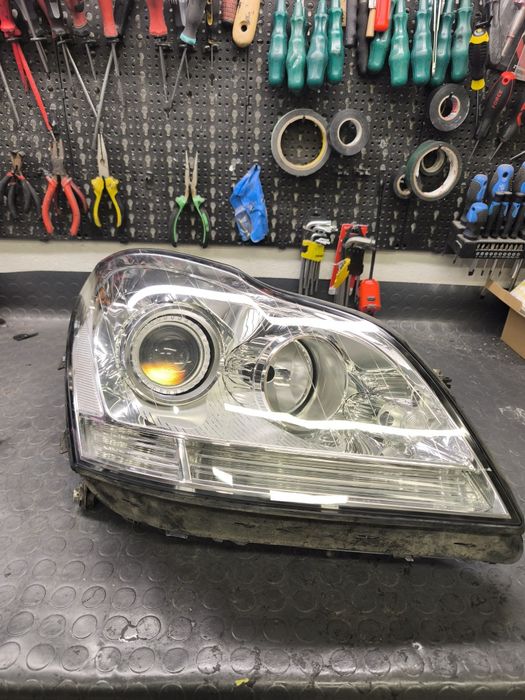 ДЕСЕН Фар Mercedes GL X164