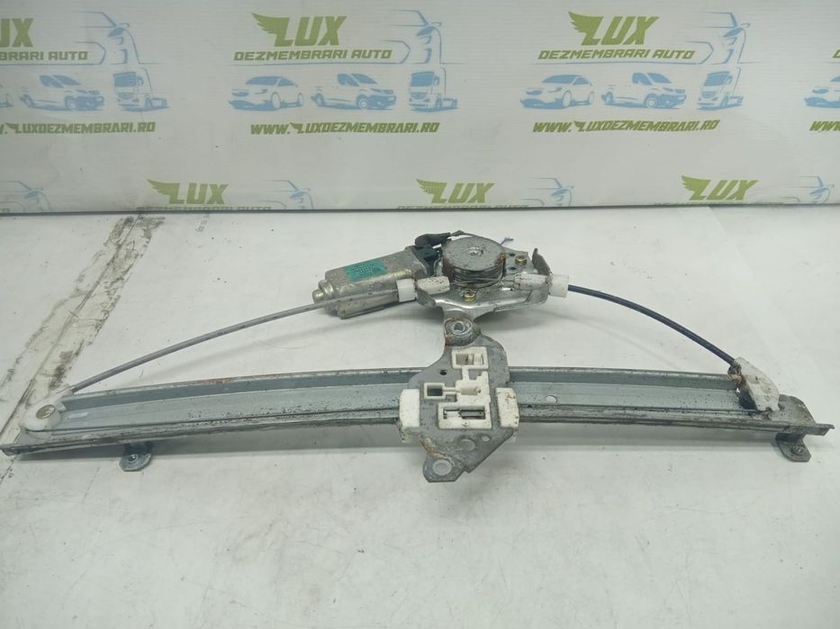 Macara geam dreapta spate 827302s721 Nissan Navara D22  [din 1997 pan