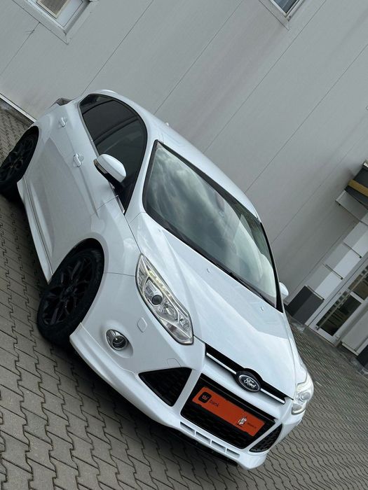 FORD Focus 2013 — imagine 2