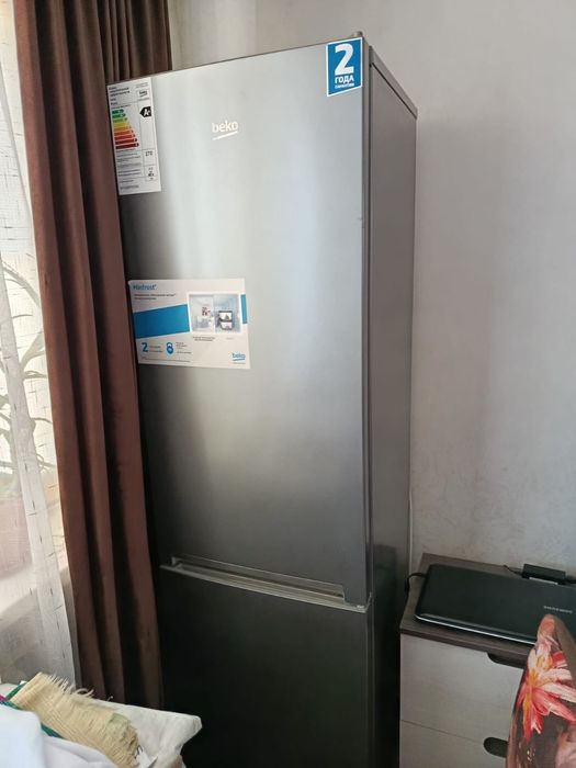 Холодильник below новый не пользовались