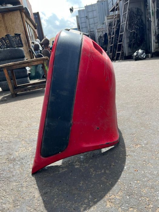 Передний бампер Audi 80 b4