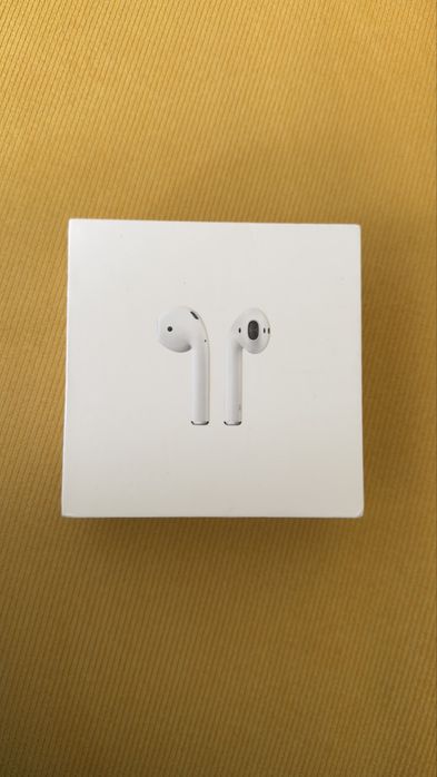 Airpods with charging case