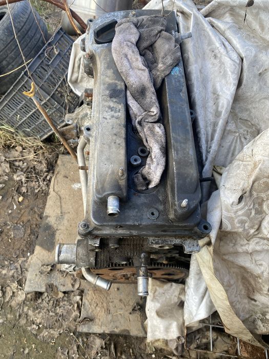 Продам в зборе мотор.