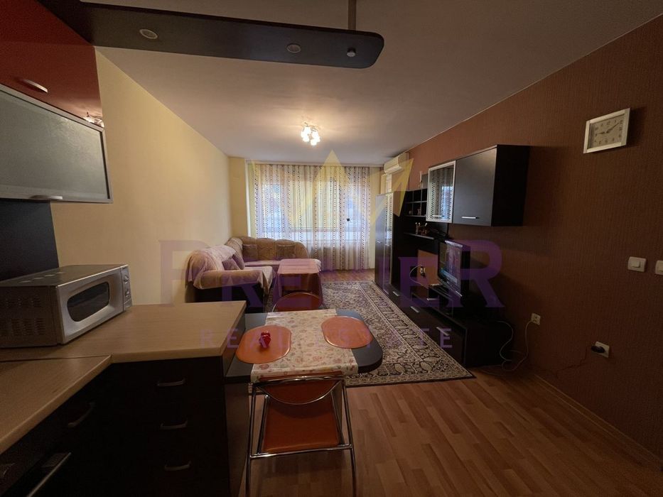 Дава се под наем Двустаен апартамент в Варна, Възраждане 1 - 78 кв.м за 498.27 € - Снимка #1