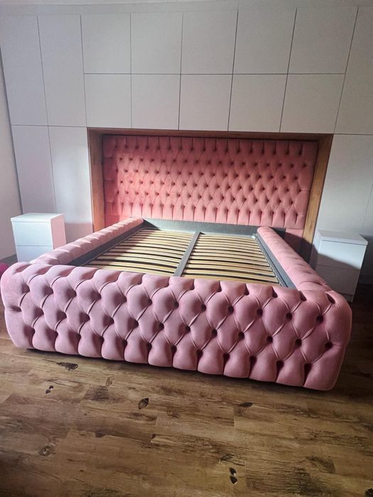 Paturi tapitate la comanda