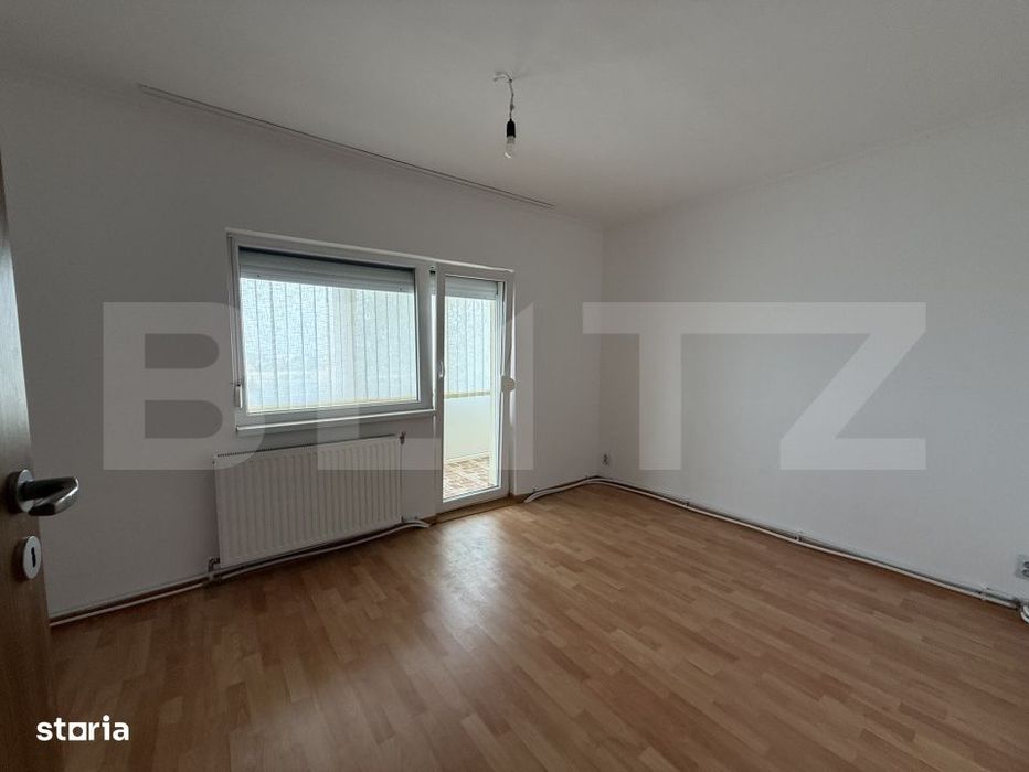 Apartament de vanzare, 68.5 mp, zona Micro 16