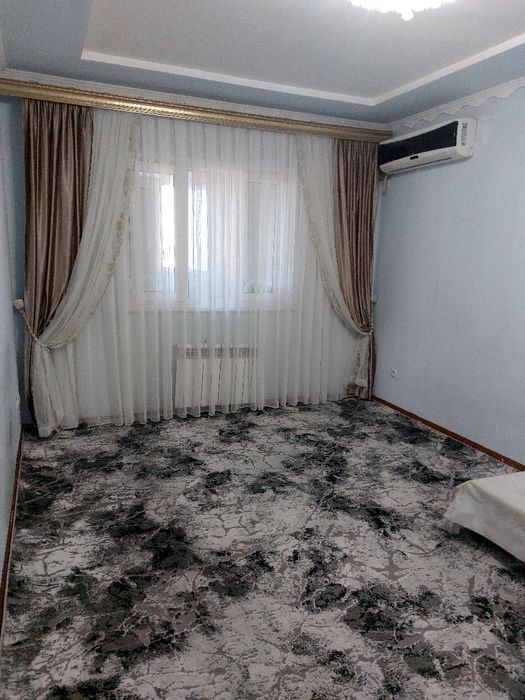 Урганч шахар марказида Вокзал ёнида квартира ижарага бераман