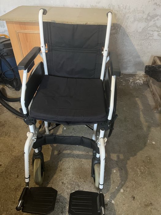 Коляски для  инвалидов в хорошем состоянии
