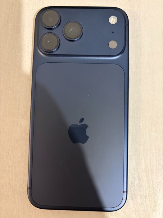 Iphone 17 promax Deep Blue 512 gb US