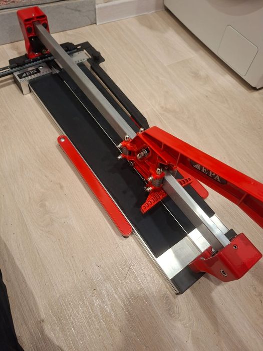 Плиткорез продам