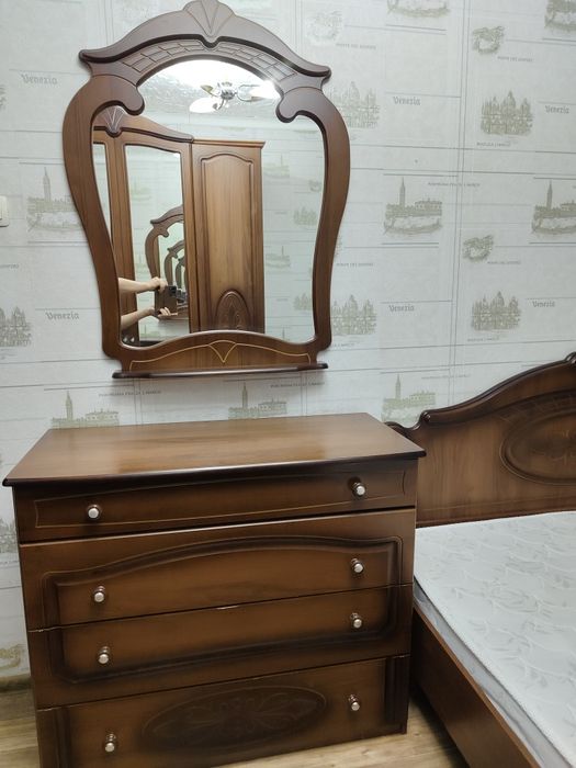 ПРОДАМ КВАРТИРУ 6 микрорайон, 62 дом