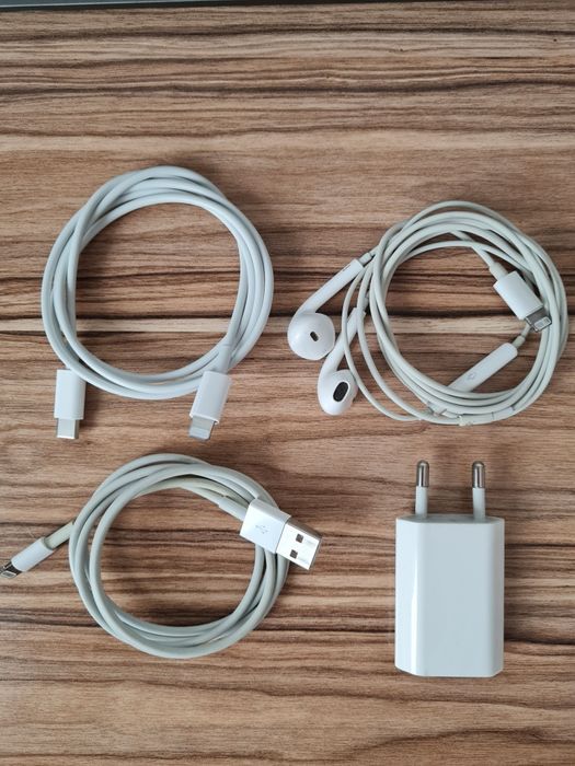 Кабель Apple iPhone Lightning