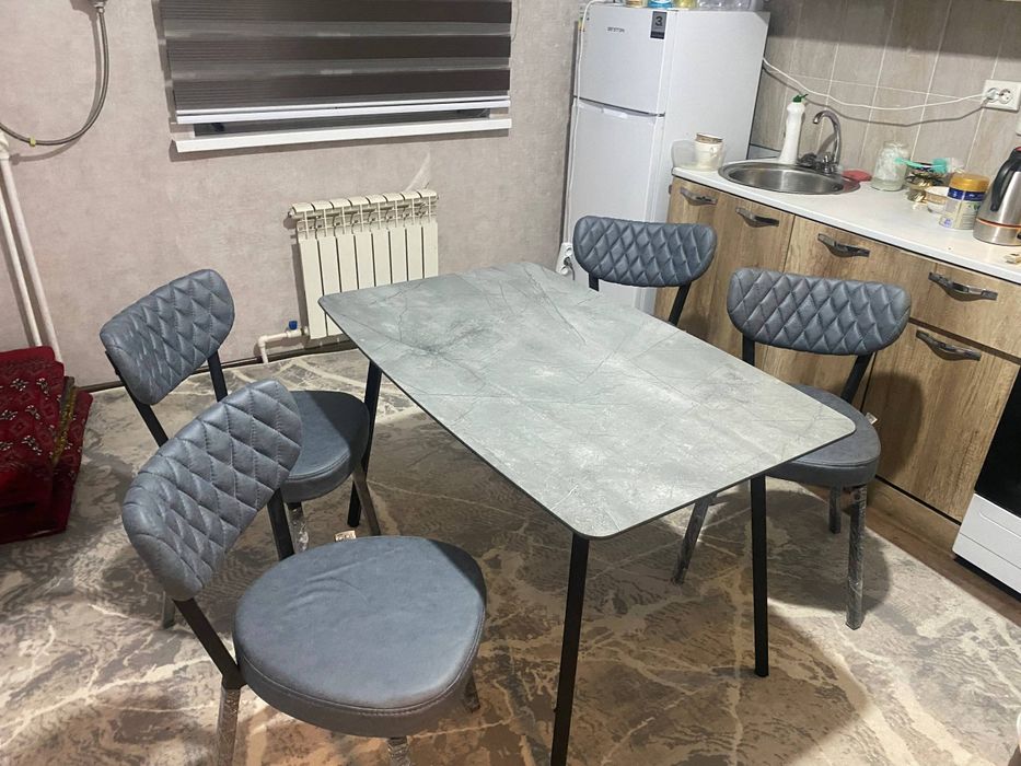 Кухня стол стул. Stol stul oshxona uchun