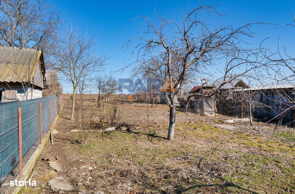 Casă nouă - 2800 mp teren