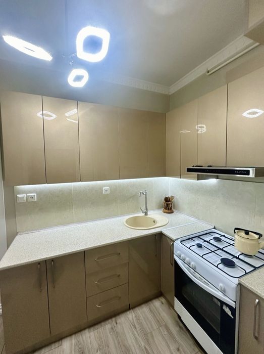 Юнусабад 17, 2(3)/1/5 УлУчШеНкА Неторец Балкон 6*2 Мебель Техника