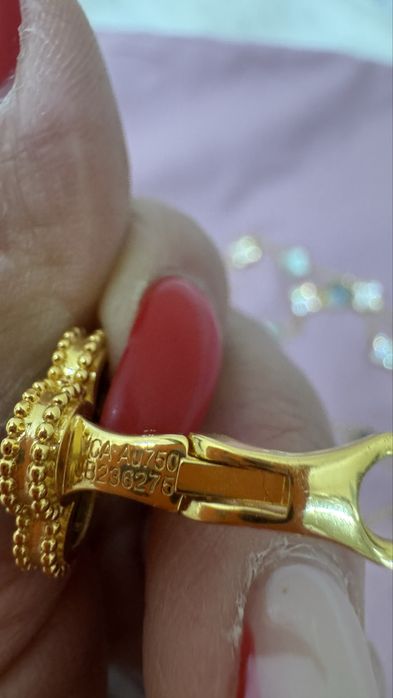 Сотуар от Van cleef