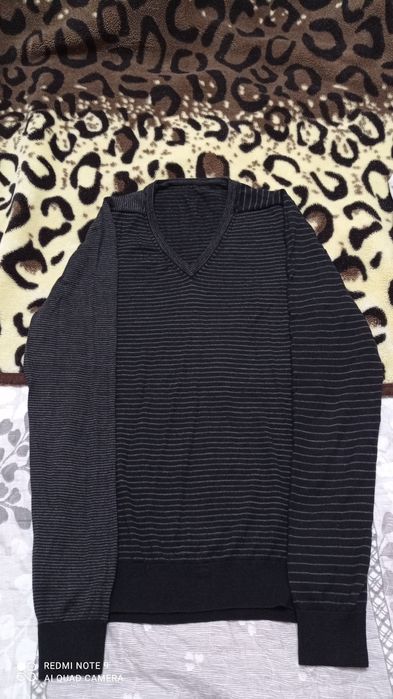 Джемпер тонкий в отличном состоянии 50 размер