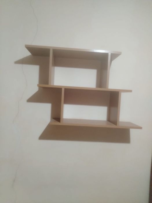 продаю книжную полку