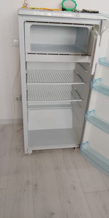 Холодильник 25000 тг