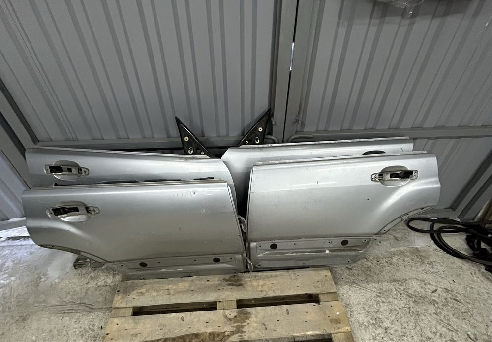 Двери Subaru Forester SF