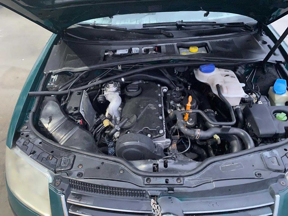 Dezmembrez passat b5.5 cod motor AVB/bara fata passat/far passat b5.5