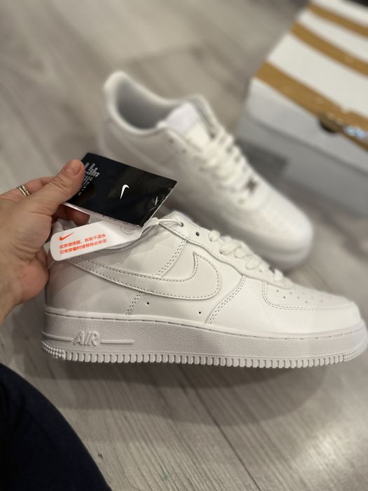 Nike Air Force 1 ‘07 44 noi cu eticheta