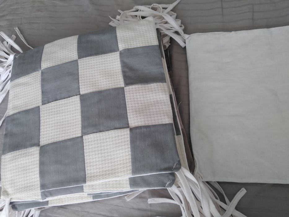 Продам чехлы для стульев