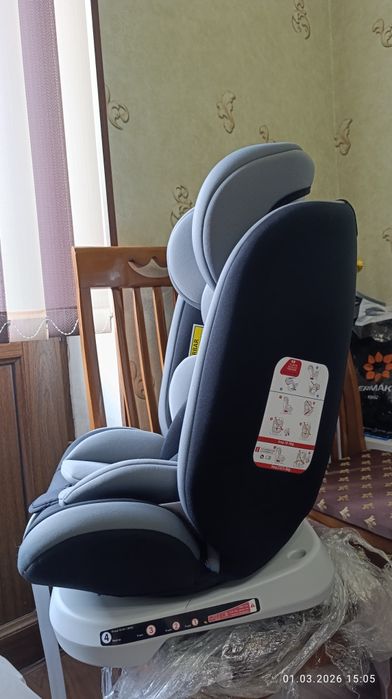 Детское кресло для машины