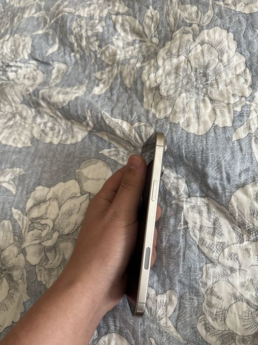 Продам 16 про макс