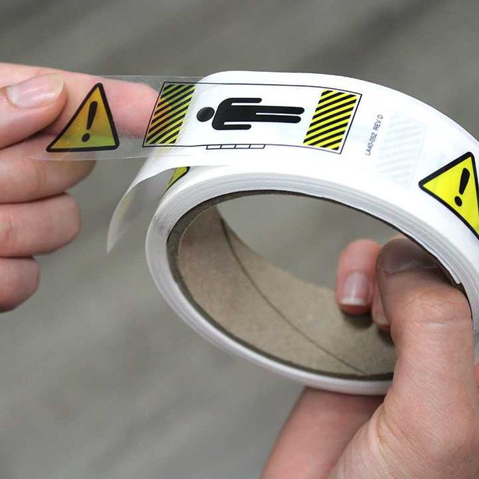 Этикетка самоклейка, Этикетки самоклейки, в рулонах.
Etiketka samakley