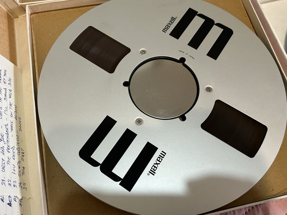 Benzi de magnetofon de 26 cm.