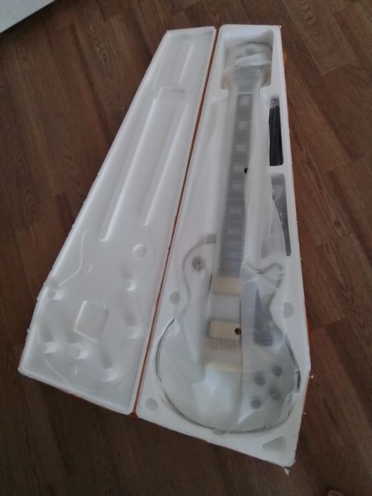 Gibson белый в золоте