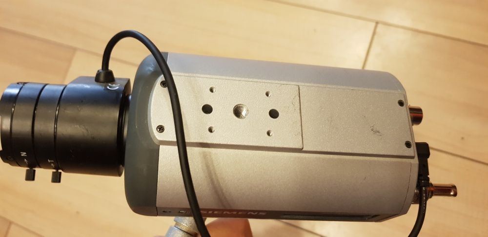 Camere supraveghere profesionale Siemens cu focalizare automată