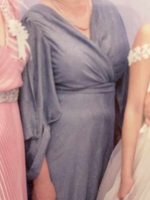 Продам очень красивые платья для мероприятие