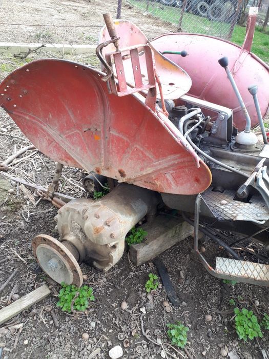 Piese second hand tractor Fiat 513