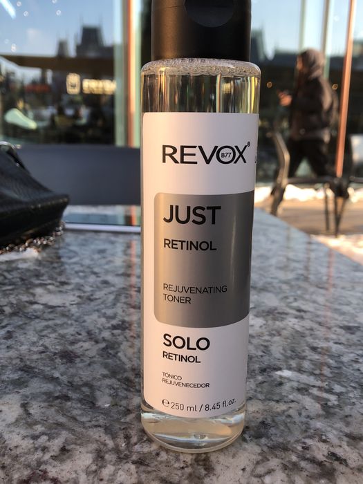 Toner revox retinol