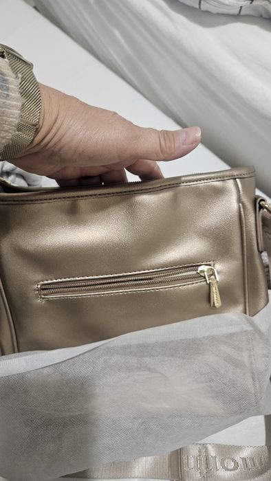 Дамска чанта луксозна както за всекидневие .